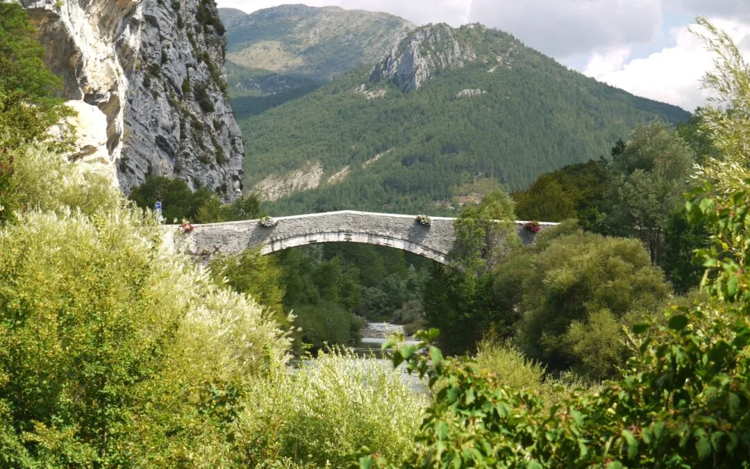 Que faire à Castellane : 6 activités incontournables en famille (2025)